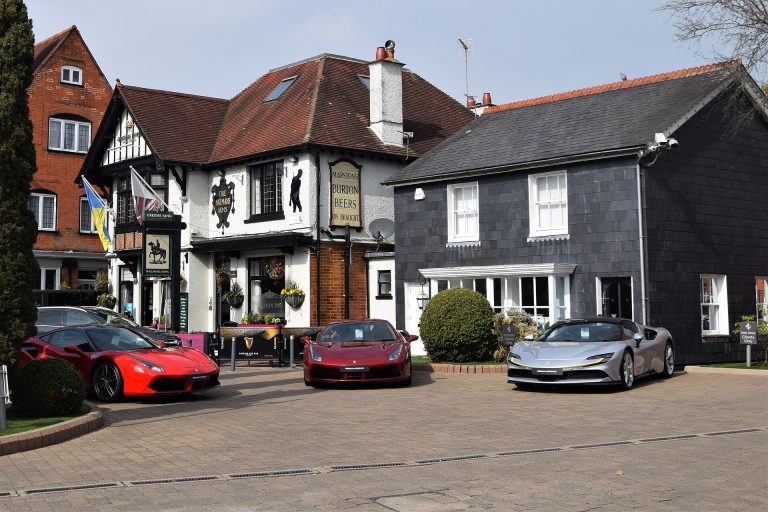 The Mailmans Arms pub on Lyndhurst High Street