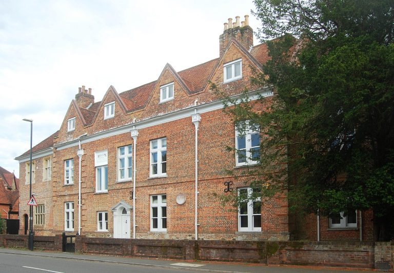 The brick front of the Queen's House on Lyndhurst High Street